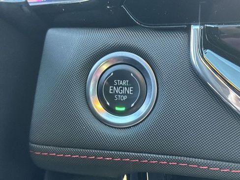 Used 2025 Chevrolet Colorado Z71 w/ Technology Package image 16