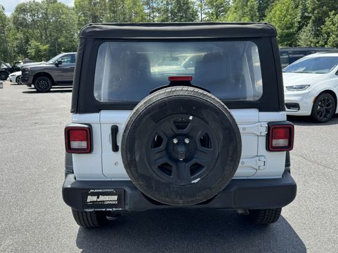 Used 2023 Jeep Wrangler Unlimited Sport AWD/4WD image 6