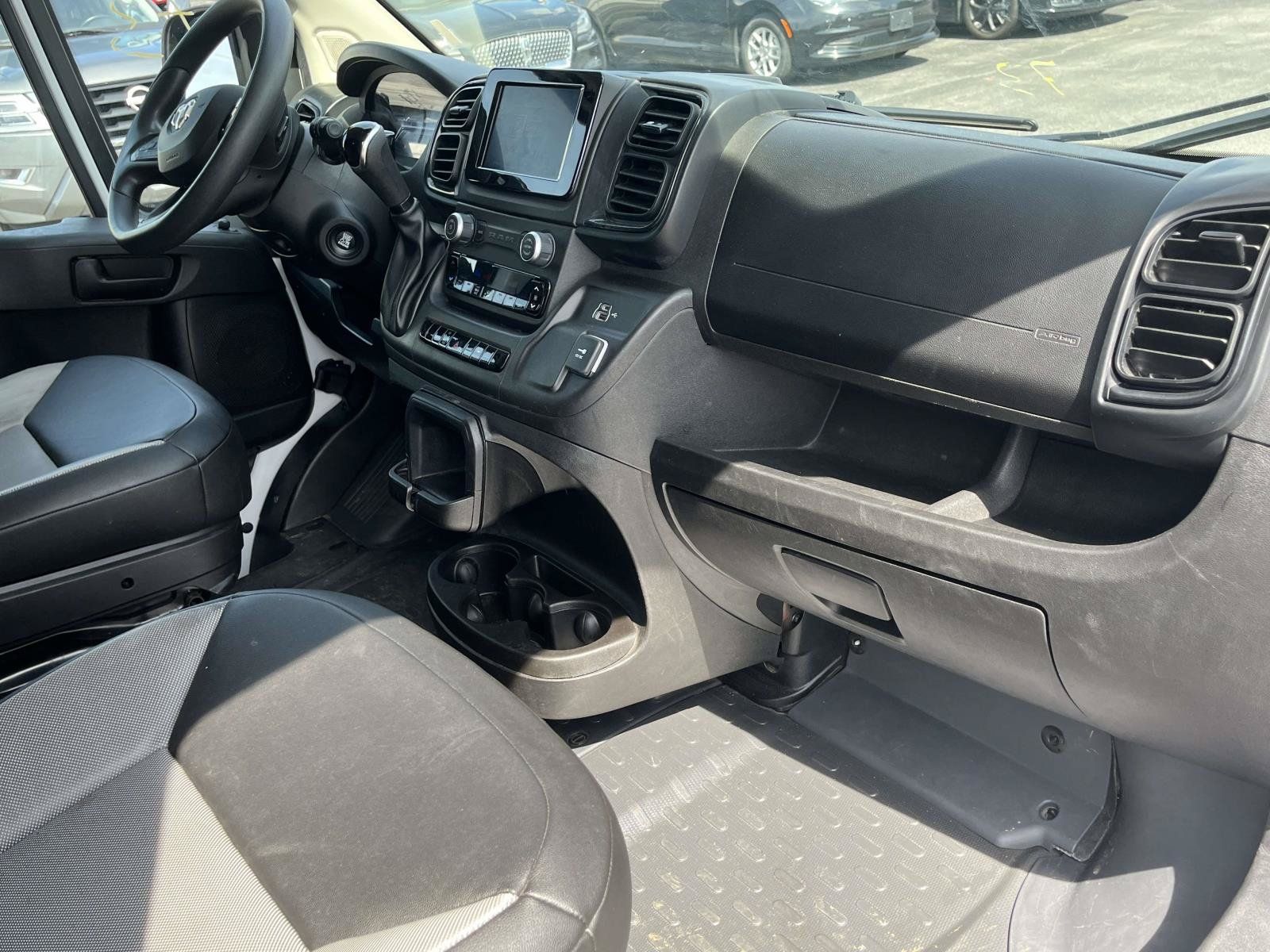 Used 2025 RAM ProMaster 2500 w/ Convenience Group FWD image 22
