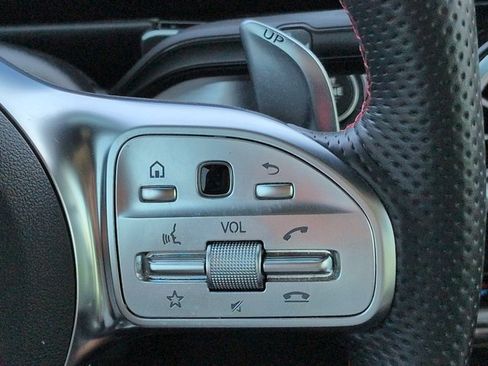 Used 2021 Mercedes-Benz GLB 35 AMG 4MATIC image 27
