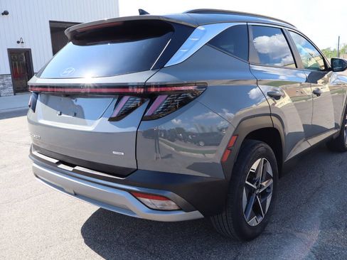 Used 2025 Hyundai Tucson SEL AWD/4WD image 3