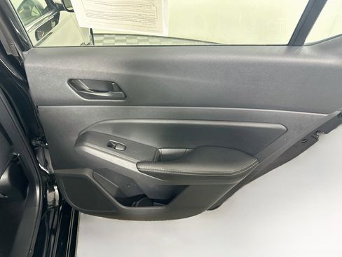 Used 2025 Nissan Altima 2.5 SV FWD image 27