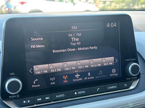 Used 2025 Nissan Rogue SV FWD image 20