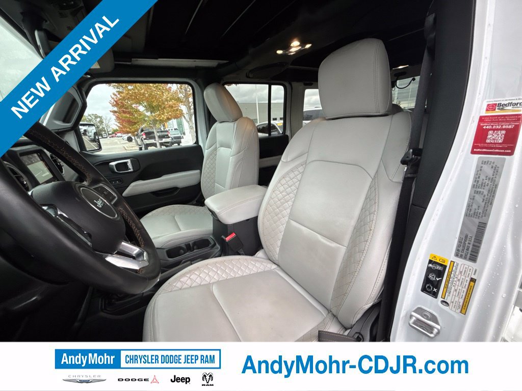 Used 2023 Jeep Wrangler Unlimited Sahara AWD/4WD image 12
