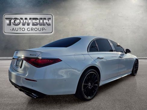 Used 2025 Mercedes-Benz S 580e 4MATIC Sedan image 4