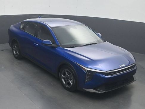 Used 2025 Kia K4 FWD image 18