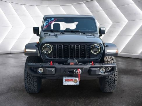Used 2026 Jeep Gladiator Rubicon AWD/4WD image 8