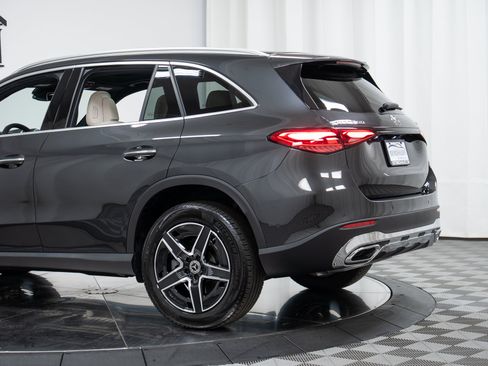 New 2027 Mercedes-Benz GLC 300 4MATIC image 29