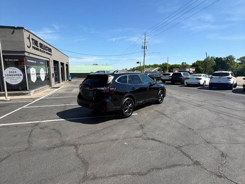 Used 2020 Subaru Outback Onyx Edition XT AWD/4WD image 17