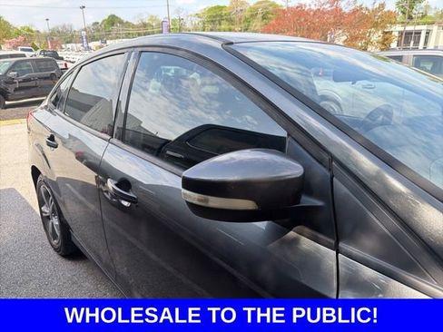 Used 2017 Ford Focus SE image 7