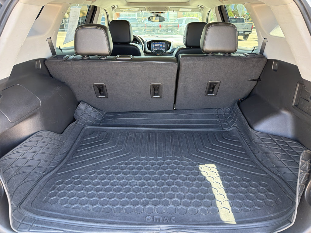 Used 2024 GMC Terrain SLT w/ Elevation Edition AWD/4WD image 17