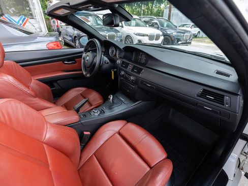 Used 2013 BMW M3 Convertible RWD image 29