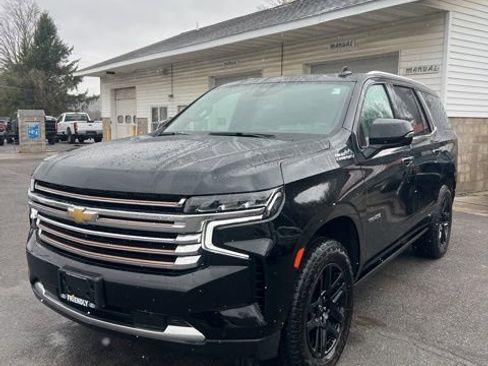 Used 2022 Chevrolet Tahoe High Country AWD/4WD image 3