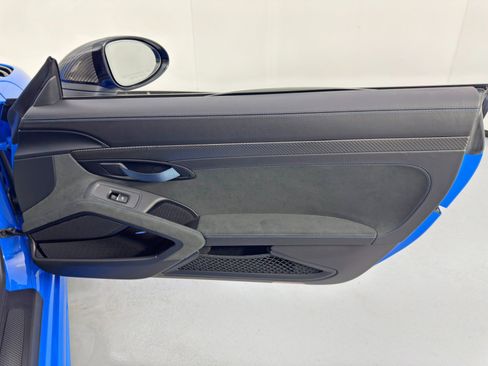 Used 2024 Porsche 718 Cayman GT4 RS w/ Weissach Package image 39