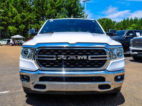 Used 2024 RAM 1500 Big Horn AWD/4WD image 3