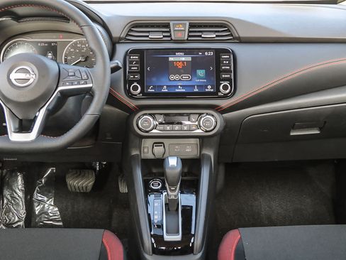 New 2025 Nissan Versa SR w/ Trunk Package FWD image 15