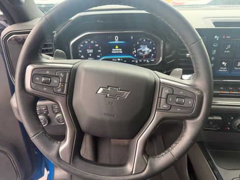 Used 2023 Chevrolet Silverado 1500 ZR2 w/ Technology Package image 21