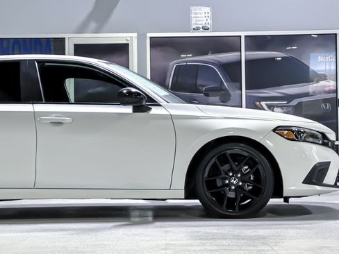 Used 2024 Honda Civic Sport image 33