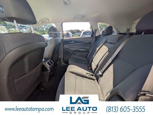 Used 2020 Kia Sorento LX FWD image 13