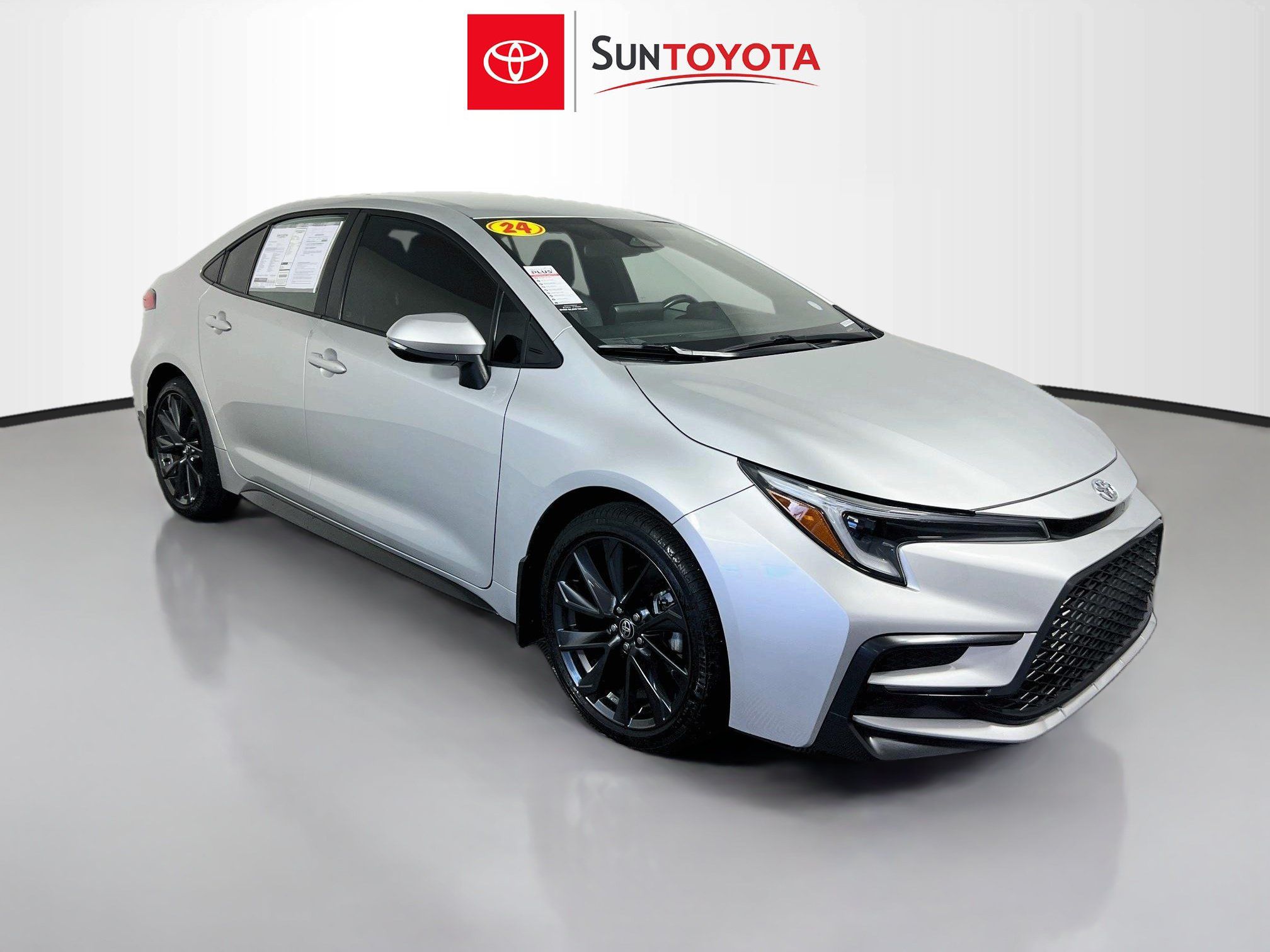 Used 2024 Toyota Corolla SE FWD image 1