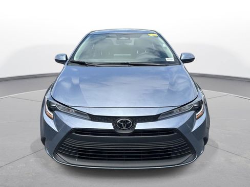Certified 2025 Toyota Corolla LE w/ Convenience Package FWD image 3