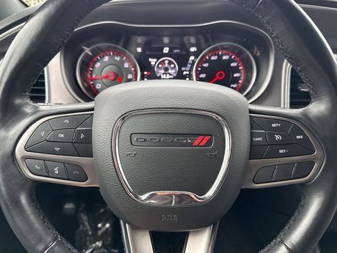 Used 2021 Dodge Charger SXT w/ Leather Interior Group image 19
