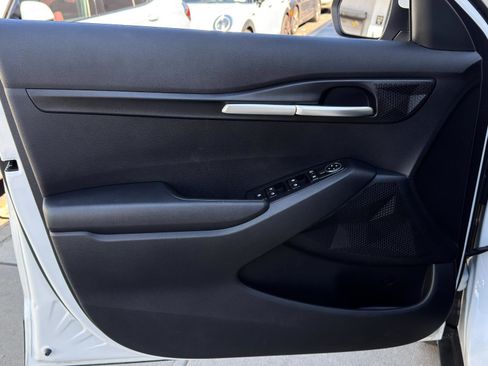 Used 2024 Kia Seltos LX image 13