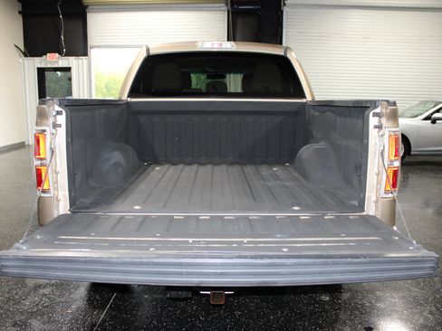Used 2014 Ford F150 XLT w/ XLT Chrome Package RWD image 29