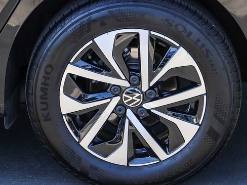 Certified 2025 Volkswagen Jetta S FWD image 13