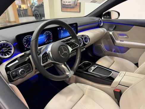 Certified 2025 Mercedes-Benz CLA 250 image 6