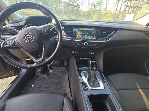 Used 2018 Buick Regal Essence w/ Driver Confidence Package #1 image 13