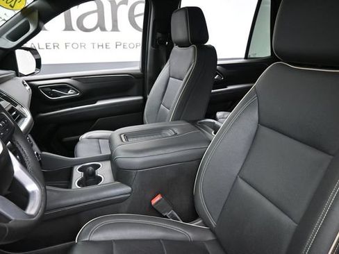 Used 2023 GMC Yukon SLT w/ SLT Luxury Package AWD/4WD image 23