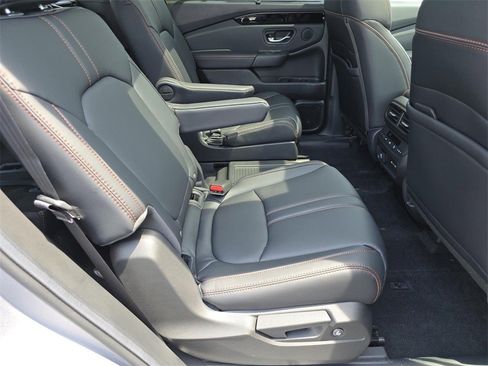 New 2025 Honda Pilot TrailSport image 23