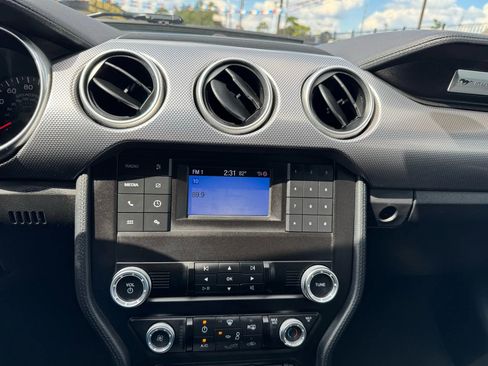 Used 2019 Ford Mustang GT image 39