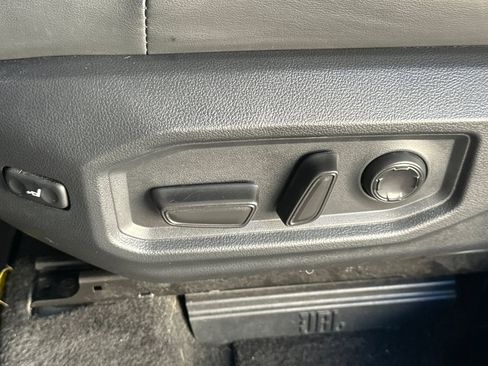 Used 2023 Toyota Tundra Platinum AWD/4WD image 14