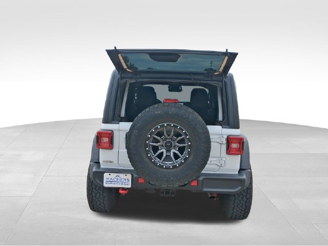 Used 2026 Jeep Wrangler Unlimited Rubicon AWD/4WD image 8