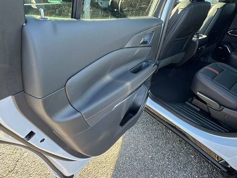 New 2026 Chevrolet Traverse RS image 16