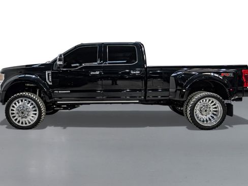 Used 2022 Ford F450 Platinum w/ FX4 Off-Road Package image 10
