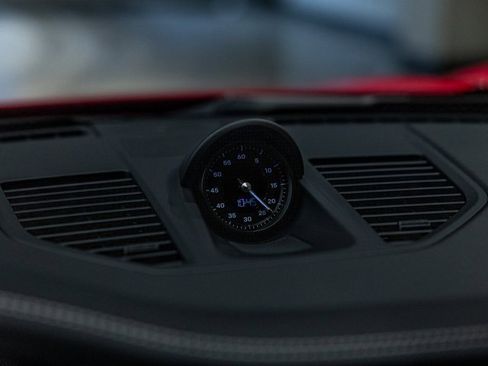 Used 2025 Porsche 911 Carrera image 46