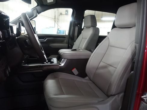 New 2026 Chevrolet Silverado 2500 LTZ w/ LTZ Convenience Package AWD/4WD image 11