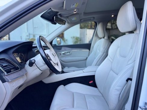 Used 2021 Volvo XC90 T6 Inscription w/ Advanced Package image 17