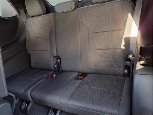 Used 2024 Chevrolet Traverse LS image 25