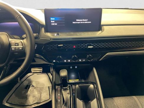 Certified 2025 Honda Accord Sport image 12