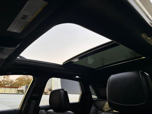 Used 2020 Cadillac XT5 Premium Luxury image 48