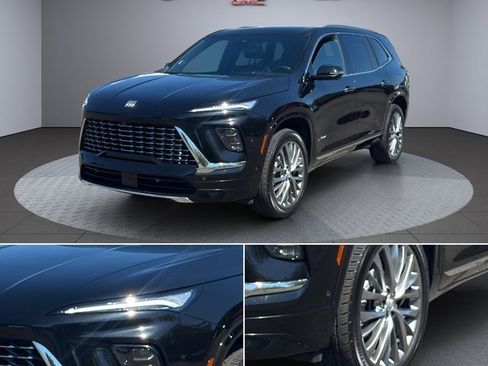 Used 2025 Buick Enclave Avenir w/ Super Cruise Package image 11
