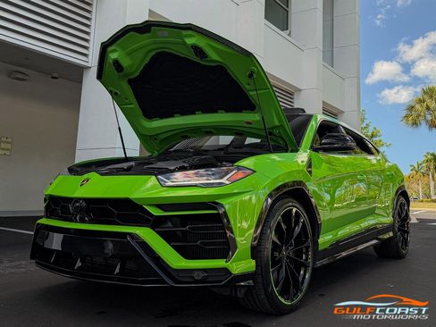 Used 2021 Lamborghini Urus image 46
