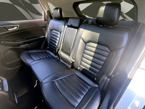 Used 2022 Ford Edge SEL w/ Convenience Package image 24