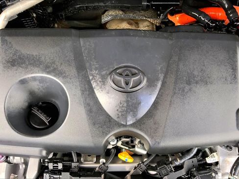 Used 2025 Toyota RAV4 LE AWD/4WD image 32