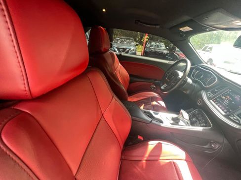 Used 2017 Dodge Challenger R/T Plus image 16