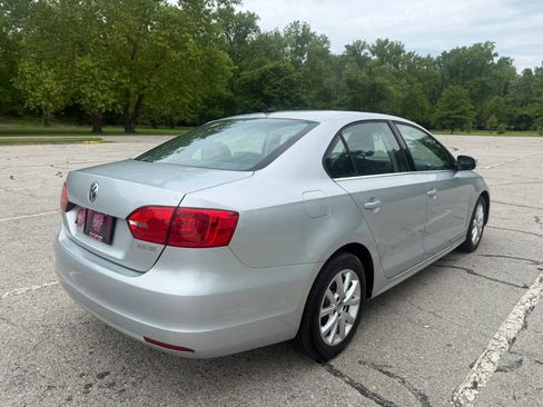 Used 2013 Volkswagen Jetta SE FWD image 5
